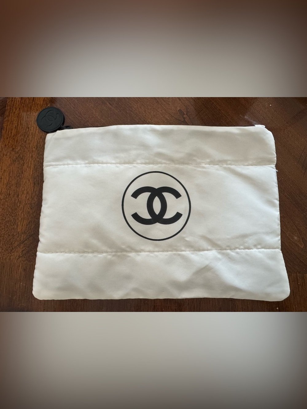 CHANEL White and Black CC Logo Dust Pouch